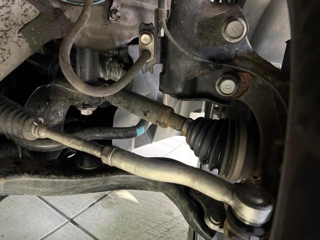 カローラクロス ハイブリッド　Ｚ　パノラマルーフ　禁煙車　１０．５型ディスプレイオーディオ　全周囲カメラ　衝突軽減装置　レーダークルーズ　シートヒーター　パワーシート　ブレーキホールド　ＥＴＣ　オートハイビーム　純正１８インチアルミ（20枚目）