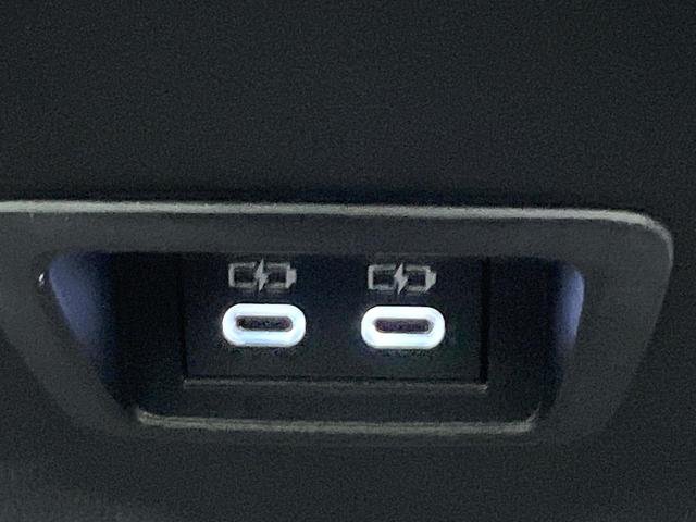 カローラクロス ハイブリッド　Ｚ　パノラマルーフ　禁煙車　１０．５型ディスプレイオーディオ　全周囲カメラ　衝突軽減装置　レーダークルーズ　シートヒーター　パワーシート　ブレーキホールド　ＥＴＣ　オートハイビーム　純正１８インチアルミ（37枚目）