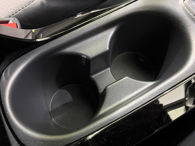 カローラクロス ハイブリッド　Ｚ　パノラマルーフ　禁煙車　１０．５型ディスプレイオーディオ　全周囲カメラ　衝突軽減装置　レーダークルーズ　シートヒーター　パワーシート　ブレーキホールド　ＥＴＣ　オートハイビーム　純正１８インチアルミ（56枚目）