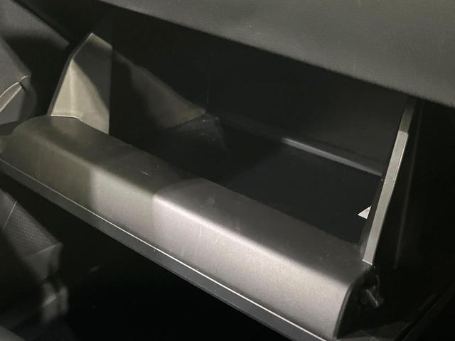 カローラクロス ハイブリッド　Ｚ　パノラマルーフ　禁煙車　１０．５型ディスプレイオーディオ　全周囲カメラ　衝突軽減装置　レーダークルーズ　シートヒーター　パワーシート　ブレーキホールド　ＥＴＣ　オートハイビーム　純正１８インチアルミ（60枚目）