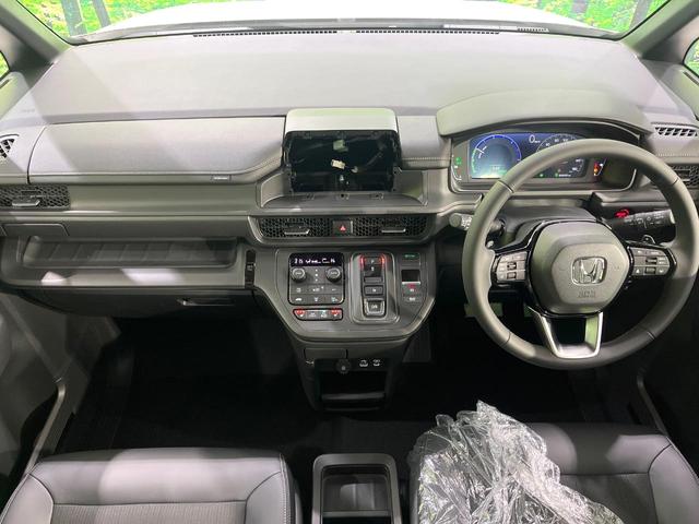 ステップワゴン ｅ：ＨＥＶスパーダ　登録済み未使用車　両側電動スライドドア　レーダークルーズ　電動リアゲート　ハーフレザーシート　コーナーセンサー　スマートキー　ＬＥＤヘッド　純正１６インチアルミ　オートライト　デュアルエアコン（2枚目）