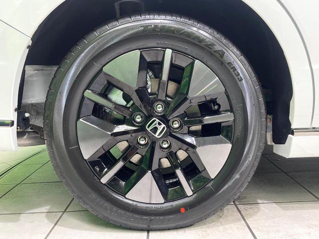 ステップワゴン ｅ：ＨＥＶスパーダ　登録済み未使用車　両側電動スライドドア　レーダークルーズ　電動リアゲート　ハーフレザーシート　コーナーセンサー　スマートキー　ＬＥＤヘッド　純正１６インチアルミ　オートライト　デュアルエアコン（33枚目）