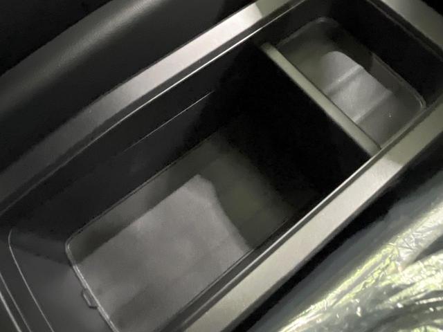 ステップワゴン ｅ：ＨＥＶスパーダ　登録済み未使用車　両側電動スライドドア　レーダークルーズ　電動リアゲート　ハーフレザーシート　コーナーセンサー　スマートキー　ＬＥＤヘッド　純正１６インチアルミ　オートライト　デュアルエアコン（54枚目）