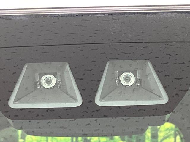 タント カスタムＲＳ　禁煙車　ターボ　純正１０型ナビ　両側電動スライド　全周囲カメラ　衝突被害軽減システム　レーダークルーズ　ハーフレザーシート　ドラレコ　コーナーセンサー　スマートキー　ＬＥＤヘッド　ビルトインＥＴＣ（6枚目）