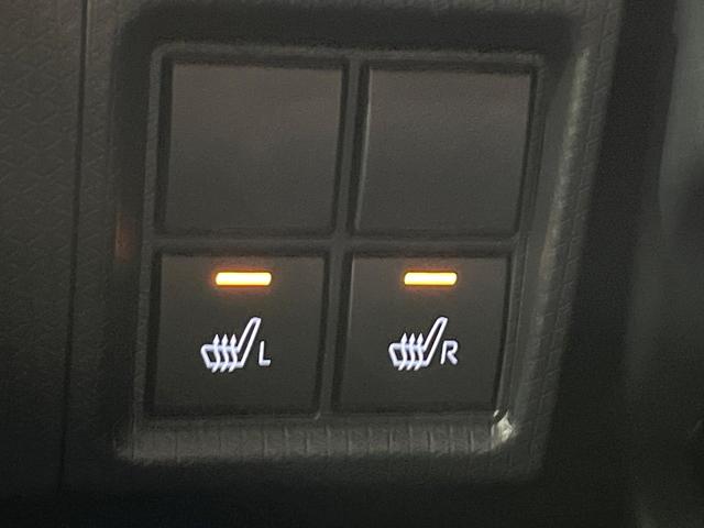 タント カスタムＲＳ　禁煙車　ターボ　純正１０型ナビ　両側電動スライド　全周囲カメラ　衝突被害軽減システム　レーダークルーズ　ハーフレザーシート　ドラレコ　コーナーセンサー　スマートキー　ＬＥＤヘッド　ビルトインＥＴＣ（7枚目）