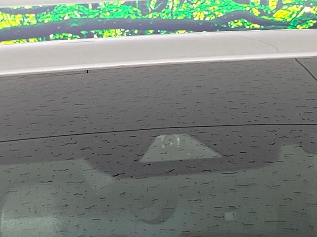 ヴェルファイア ２．５Ｚ　Ｇエディション　禁煙車　１０型ＳＤナビ　バックカメラ　衝突軽減装置　両側電動スライド　レーダークルーズ　シートエアコン　オットマン　ＬＥＤヘッド　ＬＥＤフォグ　ステアリングヒーター　パワーシート　ブレーキホールド（5枚目）