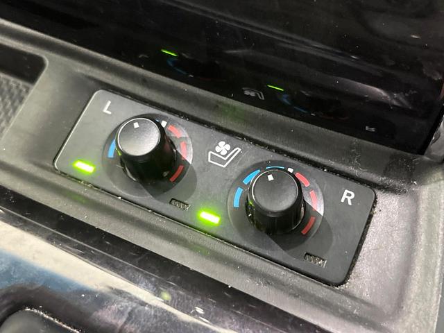 ヴェルファイア ２．５Ｚ　Ｇエディション　禁煙車　１０型ＳＤナビ　バックカメラ　衝突軽減装置　両側電動スライド　レーダークルーズ　シートエアコン　オットマン　ＬＥＤヘッド　ＬＥＤフォグ　ステアリングヒーター　パワーシート　ブレーキホールド（7枚目）