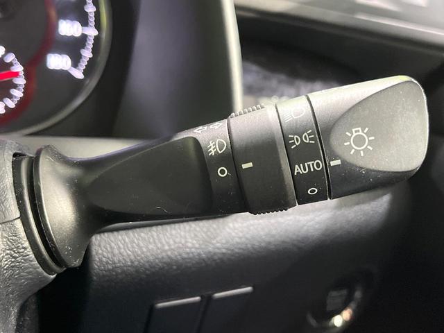 ヴェルファイア ２．５Ｚ　Ｇエディション　禁煙車　１０型ＳＤナビ　バックカメラ　衝突軽減装置　両側電動スライド　レーダークルーズ　シートエアコン　オットマン　ＬＥＤヘッド　ＬＥＤフォグ　ステアリングヒーター　パワーシート　ブレーキホールド（49枚目）