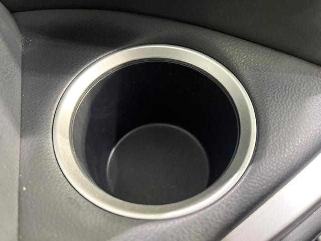 ヴォクシー ハイブリッドＳ－Ｚ　モデリスタエアロ　禁煙車　後席モニター　純正１０．５型ディスプレイオーディオ　バックカメラ　両側電動スライド　衝突軽減装置　レーダークルーズ　シートヒーター　クリアランスソナー　オートハイビーム（44枚目）