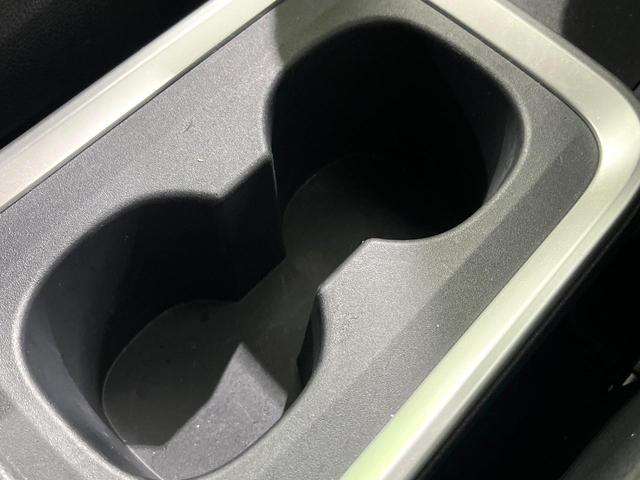 ヴォクシー ハイブリッドＳ－Ｚ　モデリスタエアロ　禁煙車　後席モニター　純正１０．５型ディスプレイオーディオ　バックカメラ　両側電動スライド　衝突軽減装置　レーダークルーズ　シートヒーター　クリアランスソナー　オートハイビーム（65枚目）