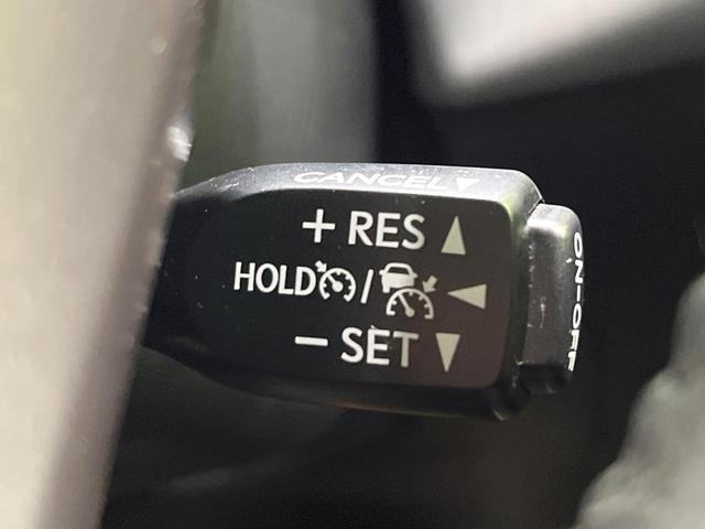 プリウスアルファ Ｇ　禁煙車　５人乗り　９型純正ナビ　バックカメラ　衝突軽減装置　レーダークルーズ　ＥＴＣ　Ｂｌｕｅｔｏｏｔｈ　フルセグ　ドラレコ　ハーフレザーシート　パワーシート　ＬＥＤヘッドライト　レーンアシスト（6枚目）