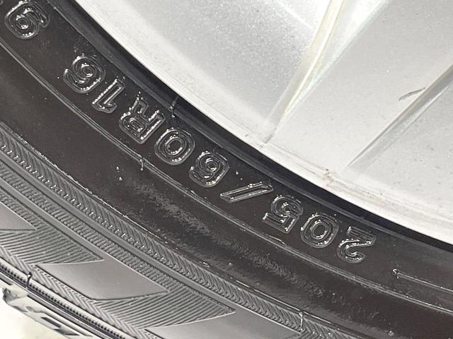 プリウスアルファ Ｇ　禁煙車　５人乗り　９型純正ナビ　バックカメラ　衝突軽減装置　レーダークルーズ　ＥＴＣ　Ｂｌｕｅｔｏｏｔｈ　フルセグ　ドラレコ　ハーフレザーシート　パワーシート　ＬＥＤヘッドライト　レーンアシスト（32枚目）