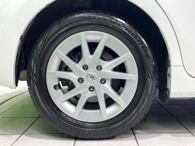 プリウスアルファ Ｇ　禁煙車　５人乗り　９型純正ナビ　バックカメラ　衝突軽減装置　レーダークルーズ　ＥＴＣ　Ｂｌｕｅｔｏｏｔｈ　フルセグ　ドラレコ　ハーフレザーシート　パワーシート　ＬＥＤヘッドライト　レーンアシスト（33枚目）