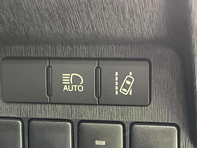 プリウスアルファ Ｇ　禁煙車　５人乗り　９型純正ナビ　バックカメラ　衝突軽減装置　レーダークルーズ　ＥＴＣ　Ｂｌｕｅｔｏｏｔｈ　フルセグ　ドラレコ　ハーフレザーシート　パワーシート　ＬＥＤヘッドライト　レーンアシスト（37枚目）