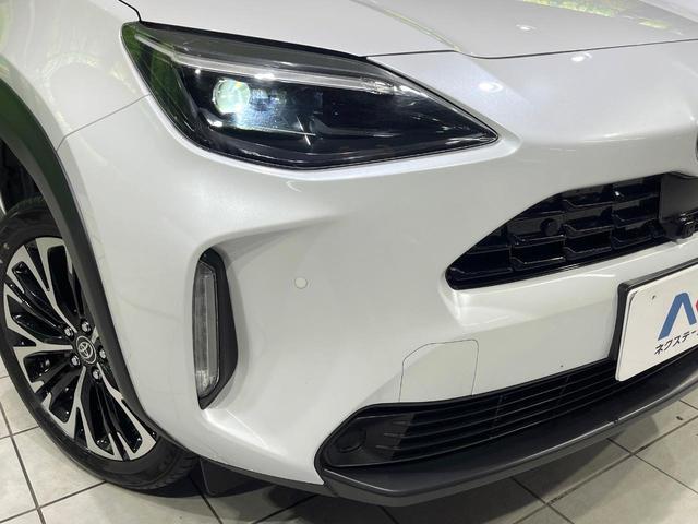 ヤリスクロス ハイブリッドＺ　禁煙車　全周囲カメラ　衝突軽減装置　２トーン　ディスプレイオーディオ　ＥＴＣ　Ｂｌｕｅｔｏｏｔｈ　フルセグ　ドラレコ　スマートキー　シートヒーター　電動シート　ステアリングヒーター　ＬＥＤヘッドライト（13枚目）