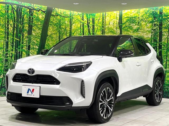 ヤリスクロス ハイブリッドＺ　禁煙車　全周囲カメラ　衝突軽減装置　２トーン　ディスプレイオーディオ　ＥＴＣ　Ｂｌｕｅｔｏｏｔｈ　フルセグ　ドラレコ　スマートキー　シートヒーター　電動シート　ステアリングヒーター　ＬＥＤヘッドライト（24枚目）