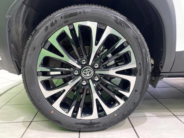 ヤリスクロス ハイブリッドＺ　禁煙車　全周囲カメラ　衝突軽減装置　２トーン　ディスプレイオーディオ　ＥＴＣ　Ｂｌｕｅｔｏｏｔｈ　フルセグ　ドラレコ　スマートキー　シートヒーター　電動シート　ステアリングヒーター　ＬＥＤヘッドライト（32枚目）