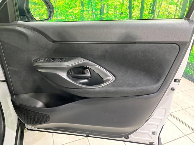 ヤリスクロス ハイブリッドＺ　禁煙車　全周囲カメラ　衝突軽減装置　２トーン　ディスプレイオーディオ　ＥＴＣ　Ｂｌｕｅｔｏｏｔｈ　フルセグ　ドラレコ　スマートキー　シートヒーター　電動シート　ステアリングヒーター　ＬＥＤヘッドライト（36枚目）
