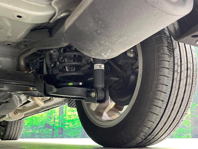 ヴェゼル ｅ：ＨＥＶ　Ｚ　禁煙車　純正９型ナビ　衝突軽減　バックカメラ　レーダークルーズ　ステアリングヒーター　ＥＴＣ　ドラレコ　シートヒーター　電動リアゲート　クリアランスソナー　オートハイビーム　置くだけ充電　スマートキー（22枚目）