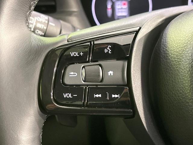 ヴェゼル ｅ：ＨＥＶ　Ｚ　禁煙車　純正９型ナビ　衝突軽減　バックカメラ　レーダークルーズ　ステアリングヒーター　ＥＴＣ　ドラレコ　シートヒーター　電動リアゲート　クリアランスソナー　オートハイビーム　置くだけ充電　スマートキー（42枚目）