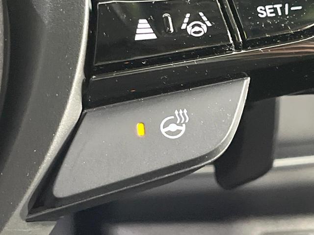 ヴェゼル ｅ：ＨＥＶ　Ｚ　禁煙車　純正９型ナビ　衝突軽減　バックカメラ　レーダークルーズ　ステアリングヒーター　ＥＴＣ　ドラレコ　シートヒーター　電動リアゲート　クリアランスソナー　オートハイビーム　置くだけ充電　スマートキー（43枚目）