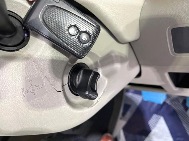 ピクシススペース Ｘ　禁煙車　純正ナビ　Ｂｌｕｅｔｏｏｔｈ　オートエアコン　スマートキー　アイドリングストップ　ＣＤ再生　プライバシーガラス　ヘッドライトレベライザー　衝突安全ボディ　パワーウィンドウ　盗難防止システム（5枚目）