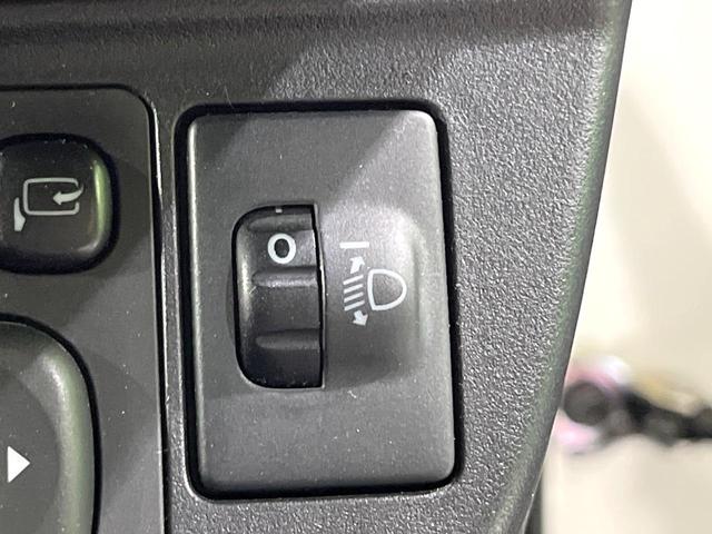 アクア Ｇ　禁煙車　ＳＤナビ　バックカメラ　衝突軽減装置　ＬＥＤヘッド　ＬＥＤフォグ　ＥＴＣ　ドラレコ　Ｂｌｕｅｔｏｏｔｈ　オートハイビーム　スマートキー　ステアリングスイッチ　オートエアコン　オートライト　ＣＤ（41枚目）