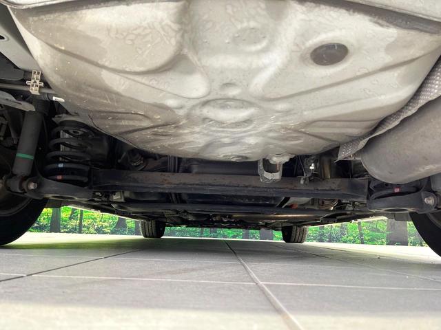 プリウス Ｓ　禁煙車　純正ＳＤナビ　コーナーセンサー　ＥＴＣ　Ｂｌｕｅｔｏｏｔｈ　フルセグ　ドラレコ　スマートキー　ＨＩＤヘッド　ＨＩＤフォグ　１５インチアルミホイール　電動格納ミラー　オートエアコン（19枚目）