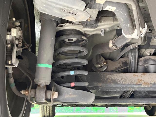 プリウス Ｓ　禁煙車　純正ＳＤナビ　コーナーセンサー　ＥＴＣ　Ｂｌｕｅｔｏｏｔｈ　フルセグ　ドラレコ　スマートキー　ＨＩＤヘッド　ＨＩＤフォグ　１５インチアルミホイール　電動格納ミラー　オートエアコン（22枚目）