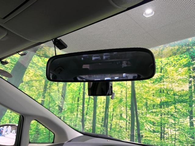 プリウス Ｓ　禁煙車　純正ＳＤナビ　コーナーセンサー　ＥＴＣ　Ｂｌｕｅｔｏｏｔｈ　フルセグ　ドラレコ　スマートキー　ＨＩＤヘッド　ＨＩＤフォグ　１５インチアルミホイール　電動格納ミラー　オートエアコン（46枚目）