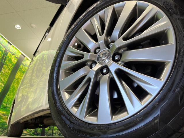 �y�����P�W�C���`�A���~�z�C�[���z�O�ςɃ}�b�`���������A���~�z�C�[���𑕒����Ă���܂��B�e��ЊO�A���~�z�C�[����A�X�^�b�h���X�^�C�����戵�����Ă���܂��B���񂲑��k����������