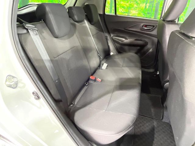 スイフト ＸＧ　禁煙車　ＳＤナビ　バックカメラ　衝突軽減装置　レーダークルーズ　ＥＴＣ　Ｂｌｕｅｔｏｏｔｈ　コーナーセンサー　スマートキー　シートヒーター　ＬＥＤヘッド　ブラインドスポットモニター（9枚目）