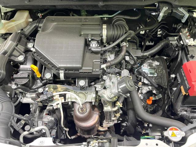 スイフト ＸＧ　禁煙車　ＳＤナビ　バックカメラ　衝突軽減装置　レーダークルーズ　ＥＴＣ　Ｂｌｕｅｔｏｏｔｈ　コーナーセンサー　スマートキー　シートヒーター　ＬＥＤヘッド　ブラインドスポットモニター（18枚目）