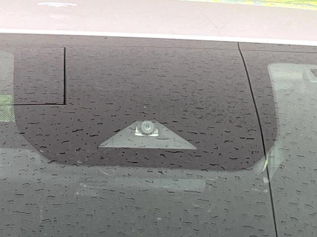 ノート Ｘ　禁煙車　ＳＤナビ　バックカメラ　衝突軽減装置　コーナーセンサー　ＥＴＣ　Ｂｌｕｅｔｏｏｔｈ　スマートキー　ＬＥＤヘッド　レーンアシスト　オートマチックハイビーム　ステアリングスイッチ　オートエアコン（4枚目）