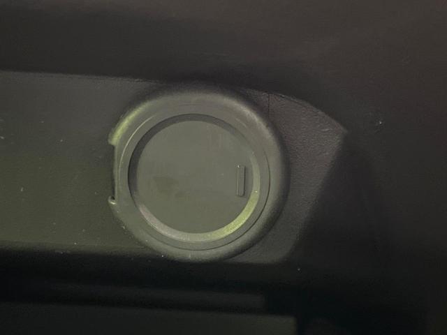 ノート Ｘ　禁煙車　ＳＤナビ　バックカメラ　衝突軽減装置　コーナーセンサー　ＥＴＣ　Ｂｌｕｅｔｏｏｔｈ　スマートキー　ＬＥＤヘッド　レーンアシスト　オートマチックハイビーム　ステアリングスイッチ　オートエアコン（52枚目）