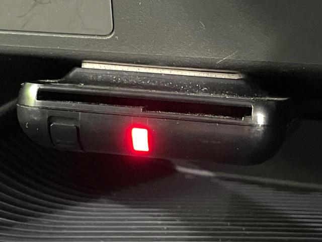 ノート Ｘ　禁煙車　ＳＤナビ　バックカメラ　衝突軽減装置　コーナーセンサー　ＥＴＣ　Ｂｌｕｅｔｏｏｔｈ　スマートキー　ＬＥＤヘッド　レーンアシスト　オートマチックハイビーム　ステアリングスイッチ　オートエアコン（6枚目）