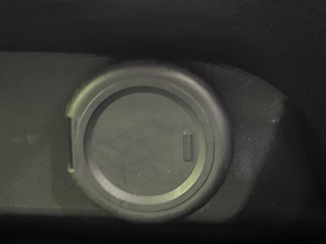 ノート Ｘ　禁煙車　ＳＤナビ　バックカメラ　衝突軽減装置　コーナーセンサー　ＥＴＣ　Ｂｌｕｅｔｏｏｔｈ　スマートキー　ＬＥＤヘッド　レーンアシスト　オートマチックハイビーム　ステアリングスイッチ　オートエアコン（46枚目）