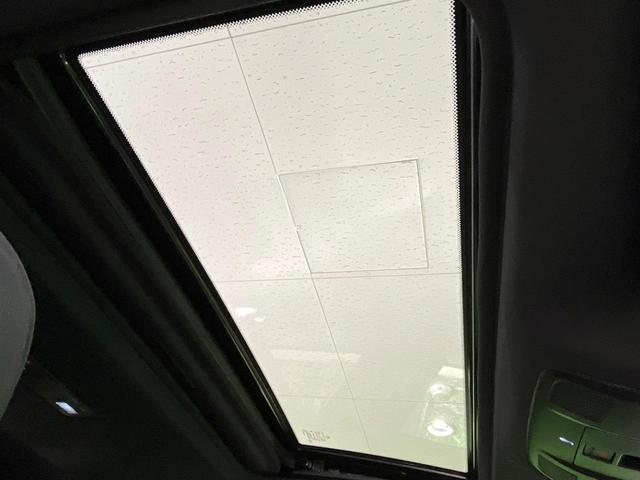 ＣＸ－５ ＸＤ　スポーツアピアランス　サンルーフ　禁煙車　ターボ　ＢＯＳＥサウンド　純正１０．２５型ナビ　全周囲カメラ　衝突軽減装置　レーダークルーズ　シートエアコン　デジタルインナーミラー　置くだけ充電　クリアランスソナー　パワーシート（3枚目）