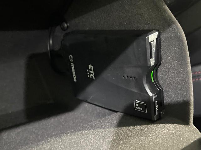 ＣＸ－５ ＸＤ　スポーツアピアランス　サンルーフ　禁煙車　ターボ　ＢＯＳＥサウンド　純正１０．２５型ナビ　全周囲カメラ　衝突軽減装置　レーダークルーズ　シートエアコン　デジタルインナーミラー　置くだけ充電　クリアランスソナー　パワーシート（67枚目）