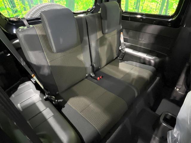 ジムニー ＸＣ　４ＷＤ　届出済未使用車　衝突軽減装置　レーダークルーズ　シートヒーター　クリアランスソナー　ＬＥＤヘッド　フォグライト　純正１６インチアルミ　スマートキー　ステアリングスイッチ　電動格納ミラー（9枚目）