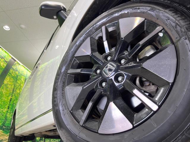 �y�����P�U�C���`�A���~�z�C�[���z�O�ςɃ}�b�`���������A���~�z�C�[���𑕒����Ă���܂��B�e��ЊO�A���~�z�C�[����A�X�^�b�h���X�^�C�����戵�����Ă���܂��B���񂲑��k����������