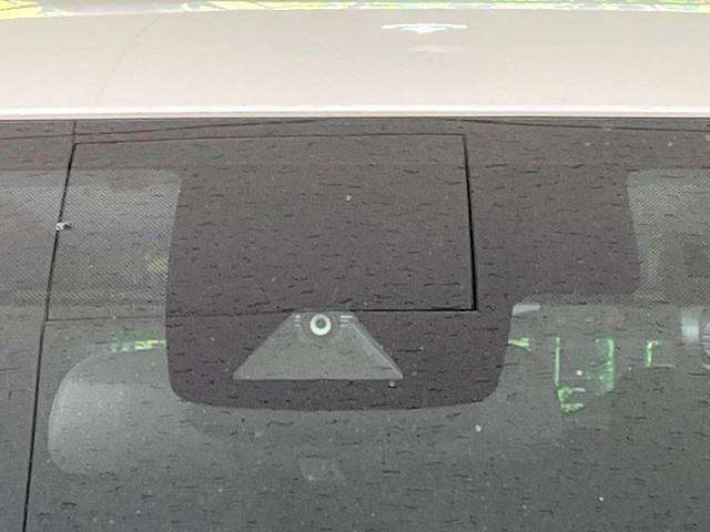 �y�Z�[�t�e�B�Z���X�z���s���ɑO���̎ԗ�����F�����A�Փ˂������Ȏ��͌x��ƃu���[�L�ŏՓˉ���Ɣ�Q�y�����A�V�X�g�B�����S�Ƀh���C�u�����y���݂��������܂��B