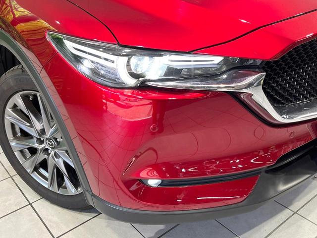 ＣＸ－５ ＸＤ　エクスクルーシブモード　禁煙車　ディーゼル　純正ナビ　全周囲カメラ　ＢＯＳＥサウンド　衝突軽減装置　レーダークルーズ　クリアランスソナー　ＥＴＣ　パワーシート　シートヒーター　ステアリングヒーター　オートブレーキホールド（12枚目）