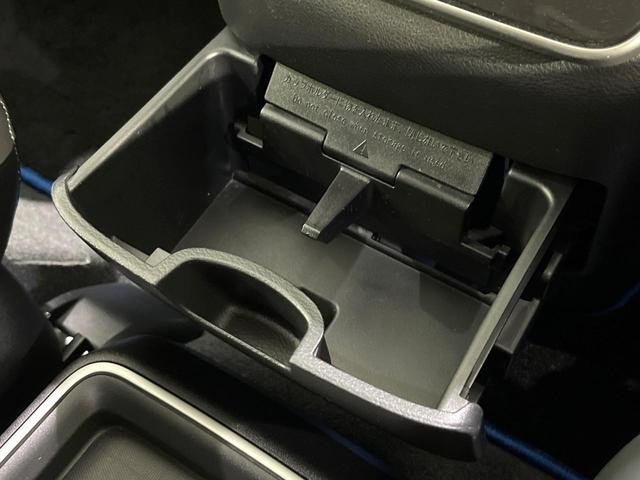 セレナ ｅ－パワー　ハイウェイスターＶ　禁煙車　後席モニター　純正１０型ナビ　全周囲カメラ　衝突軽減装置　プロパイロット　両側電動スライド　ＥＴＣ　デジタルインナーミラー　ブレーキホールド　ＬＥＤヘッド　ＬＥＤフォグ　オートエアコン（60枚目）