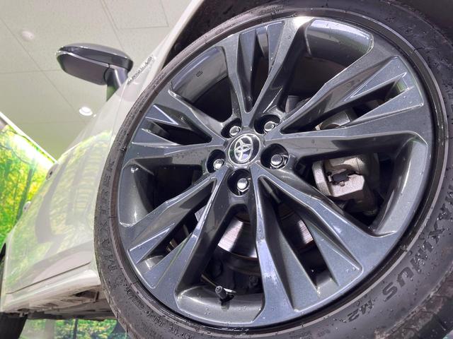 カローラツーリング ハイブリッド　ダブルバイビー　禁煙車　純正８インチディスプレイオーディオ　バックカメラ　衝突被害軽減システム　レーダークルーズ　ハーフレザーシート　ドラレコ　コーナーセンサー　スマートキー　ＬＥＤヘッド　ＥＴＣ　オートハイビーム（13枚目）