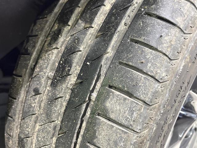 カローラツーリング ハイブリッド　ダブルバイビー　禁煙車　純正８インチディスプレイオーディオ　バックカメラ　衝突被害軽減システム　レーダークルーズ　ハーフレザーシート　ドラレコ　コーナーセンサー　スマートキー　ＬＥＤヘッド　ＥＴＣ　オートハイビーム（28枚目）