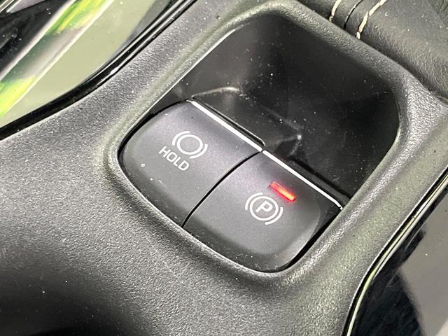 カローラツーリング ハイブリッド　ダブルバイビー　禁煙車　純正８インチディスプレイオーディオ　バックカメラ　衝突被害軽減システム　レーダークルーズ　ハーフレザーシート　ドラレコ　コーナーセンサー　スマートキー　ＬＥＤヘッド　ＥＴＣ　オートハイビーム（50枚目）