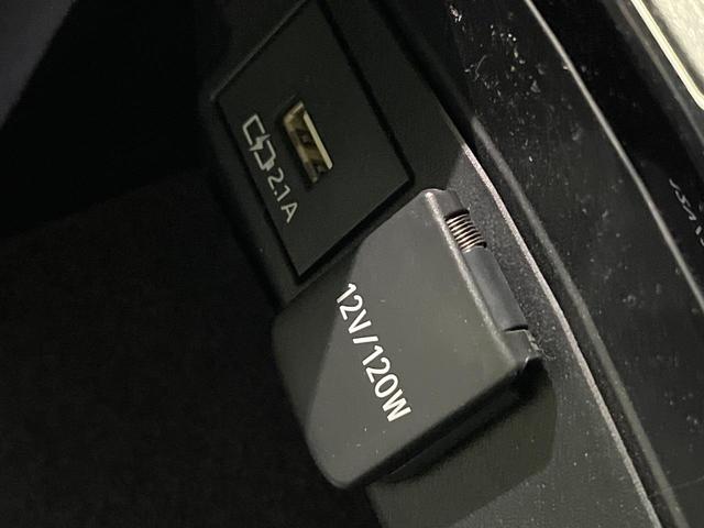 カローラツーリング ハイブリッド　ダブルバイビー　禁煙車　純正８インチディスプレイオーディオ　バックカメラ　衝突被害軽減システム　レーダークルーズ　ハーフレザーシート　ドラレコ　コーナーセンサー　スマートキー　ＬＥＤヘッド　ＥＴＣ　オートハイビーム（52枚目）