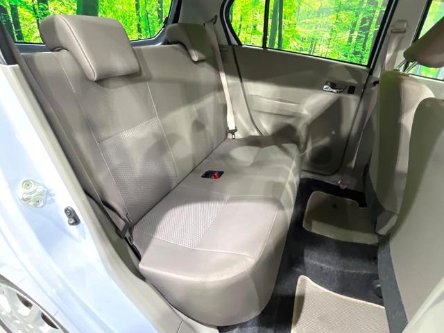 ミライース Ｘ　スマートセレクションＳＡ　禁煙車　スマートアシスト　純正１４インチアルミ　誤発信抑制機能　ＣＤ再生　アイドリングストップ　プライバシーガラス　盗難防止装置　横滑り防止装置　キーレス　ヘッドライトレベライザー（9枚目）