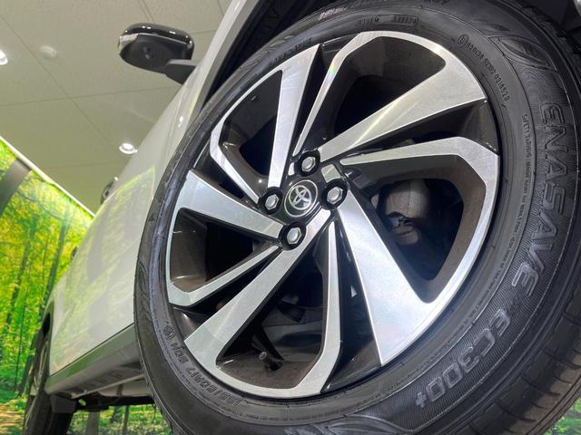 ライズ Ｚ　禁煙車　９型ディスプレイオーディオ　全周囲カメラ　衝突軽減装置　レーダークルーズ　ＥＴＣ　Ｂｌｕｅｔｏｏｔｈ　フルセグ　ドラレコ　シートヒーター　コーナーセンサー　ＬＥＤヘッドライト　ＬＥＤフォグ（13枚目）